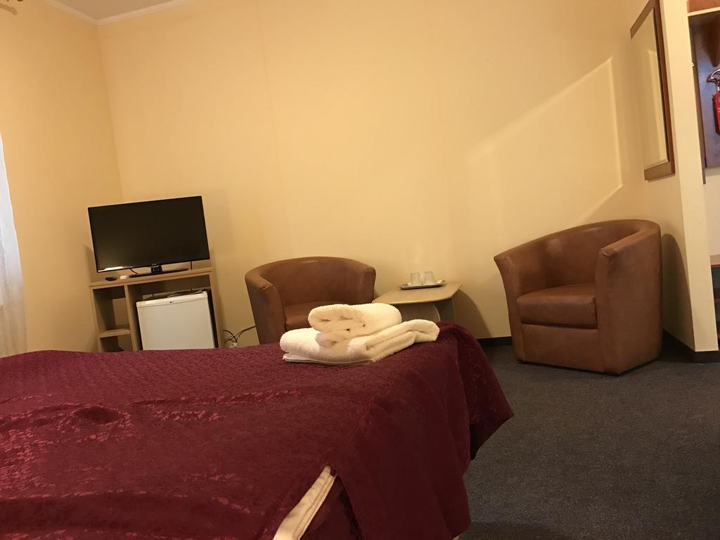 Hotel Cardinal サトゥ・マーレ エクステリア 写真
